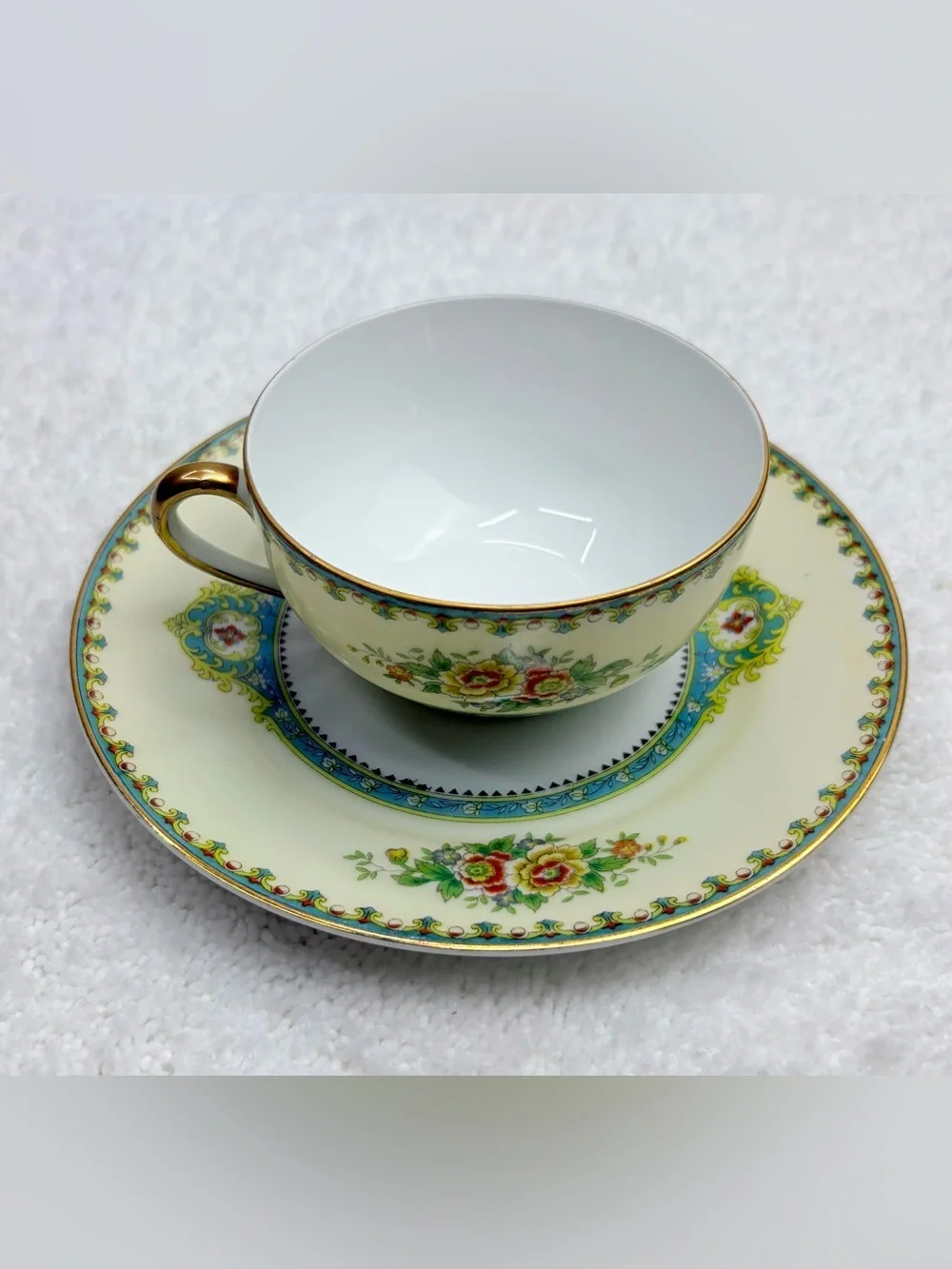 Antique Noritake M China from 1918, Features a Hand-Painted Floral Design.